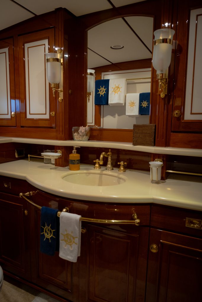 Galileo superyacht guest cabin with twin beds 1